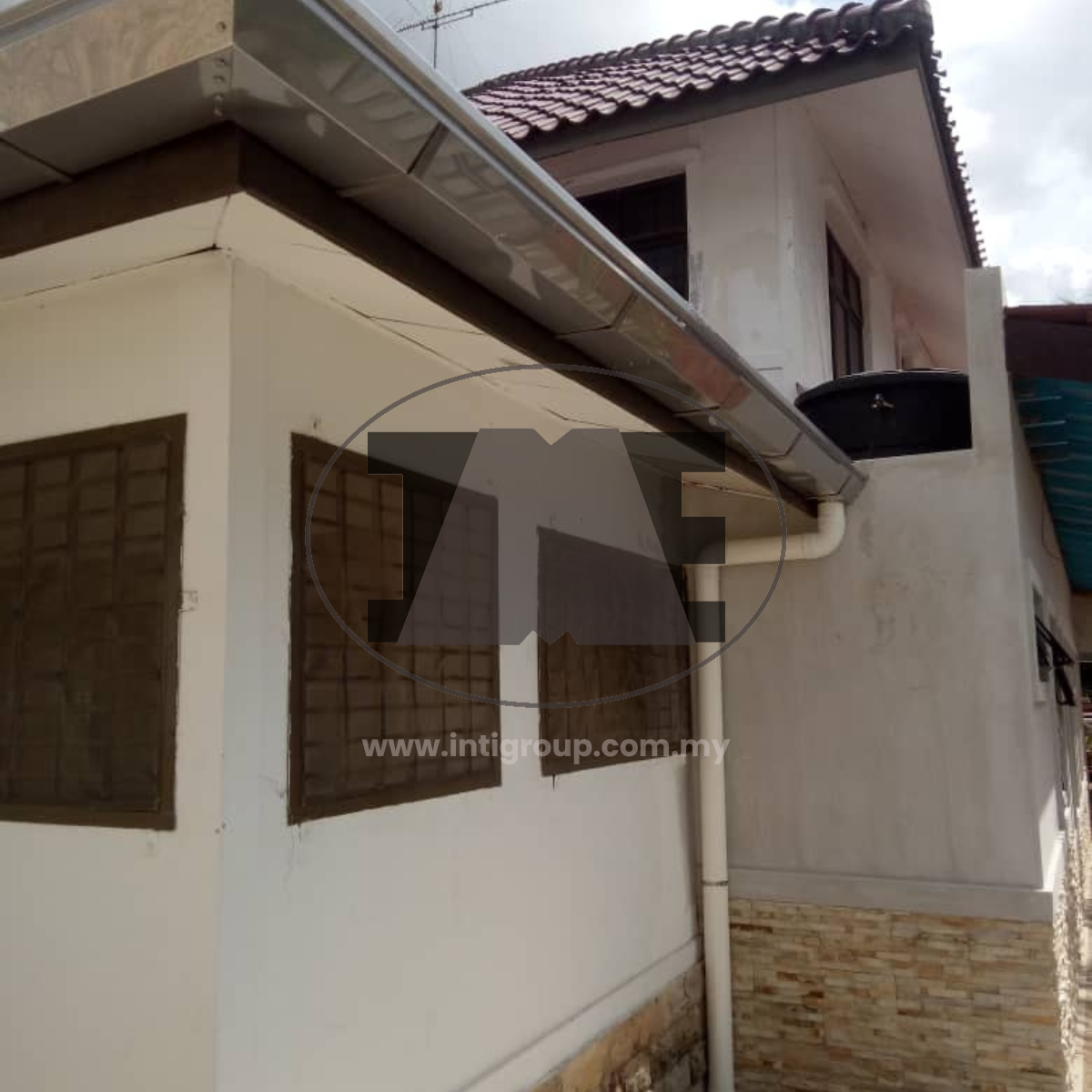 Rain Gutter